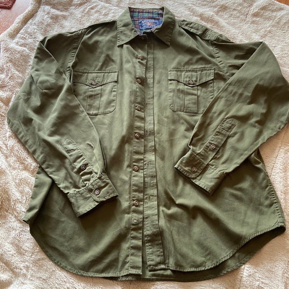 American living button down color green size large